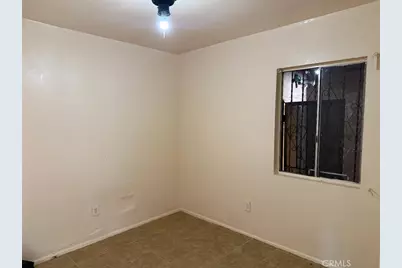 7828 Bell, Los Angeles, CA 90001 - Photo 8