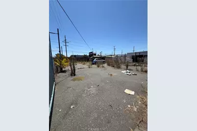 901 W Anaheim, Los Angeles, CA 90744 - Photo 1