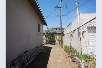 737 E 47th Street, Los Angeles, CA 90011 - Photo 48