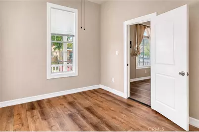 737 E 47th Street, Los Angeles, CA 90011 - Photo 22