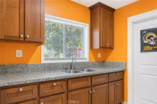 737 E 47th St, Los Angeles, CA 90011 - Photo 38