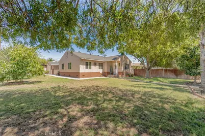 1083 E E Street, Ontario, CA 91764 - Photo 2
