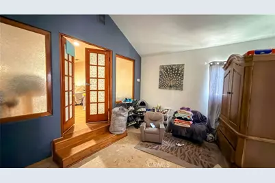 10239 Garfield, South Gate, CA 90280 - Photo 12