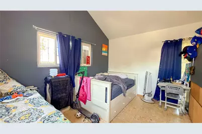 10239 Garfield, South Gate, CA 90280 - Photo 16