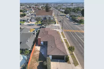 1345 W 124th, Los Angeles, CA 90044 - Photo 10