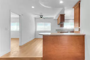 1345 W 124th, Los Angeles, CA 90044 - Photo 44