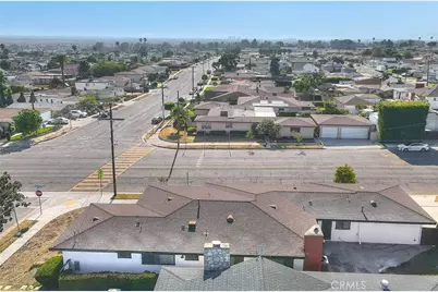 1345 W 124th, Los Angeles, CA 90044 - Photo 8