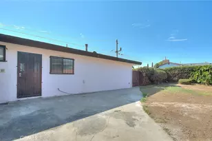 1345 W 124th, Los Angeles, CA 90044 - Photo 26