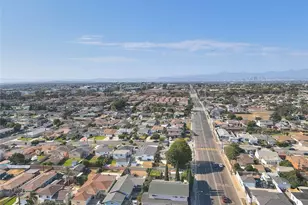 1345 W 124th, Los Angeles, CA 90044 - Photo 22