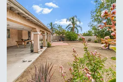 15393 Holly Drive, Fontana, CA 92335 - Photo 22