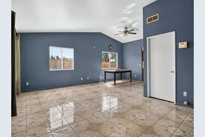 15393 Holly Drive, Fontana, CA 92335 - Photo 8