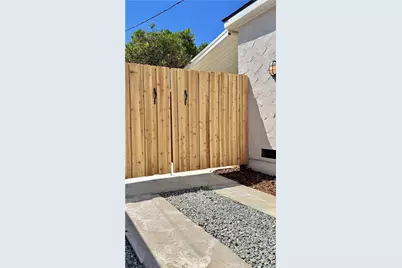2413 S Victoria, Los Angeles, CA 90016 - Photo 38