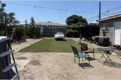 1087 W 9th, San Bernardino, CA 92411 - Photo 8