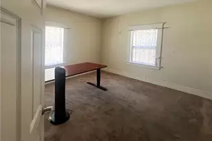 4112 S Budlong Ave, Los Angeles, CA 90037 - Photo 10