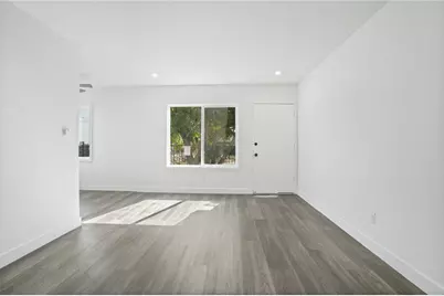 925 W 84th, Los Angeles, CA 90044 - Photo 40