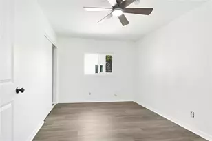 925 W 84th, Los Angeles, CA 90044 - Photo 18