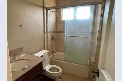 10040 Mattock Avenue, Downey, CA 90240 - Photo 20
