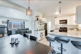 10347 Kalmia St, Los Angeles, CA 90002 - Photo 6