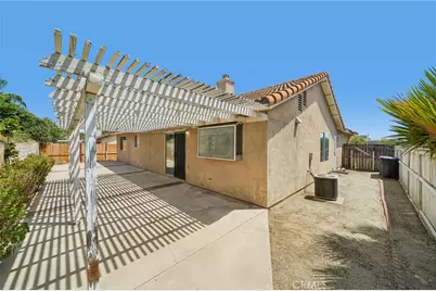 2320 W Sunrise Drive, Rialto, CA 92377 - Photo 38