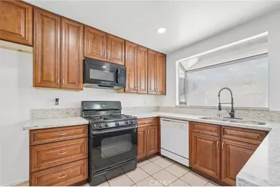 2320 W Sunrise Drive, Rialto, CA 92377 - Photo 20