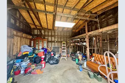 823 E 102nd, Los Angeles, CA 90002 - Photo 20
