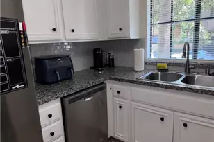 720 W 4th, Long Beach, CA 90802 - Photo 12