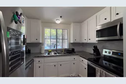 720 W 4th #114, Long Beach, CA 90802 - Photo 14