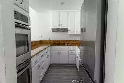 210 The Village #305, Redondo Beach, CA 90277 - Photo 8