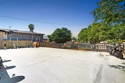 13215 Jarvis, Los Angeles, CA 90061 - Photo 18