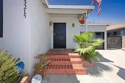 13215 Jarvis, Los Angeles, CA 90061 - Photo 4