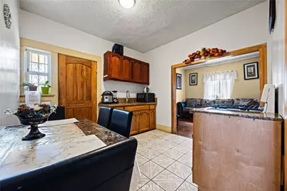 707 W 49th Street, Los Angeles, CA 90037 - Photo 24