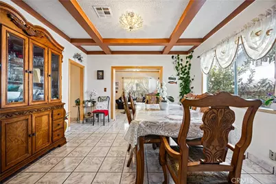 707 W 49th Street, Los Angeles, CA 90037 - Photo 16