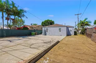 2114 N Bahama Ave, Los Angeles, CA 90059 - Photo 12