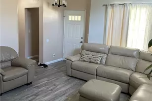 43525 Palos Way, Lancaster, CA 93535 - Photo 2