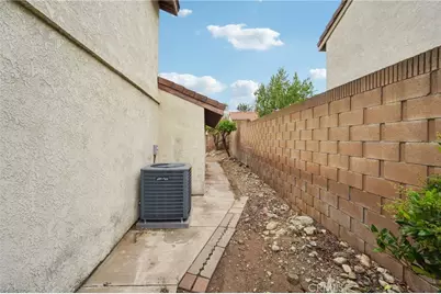 2279 Wisteria Avenue, Upland, CA 91784 - Photo 64