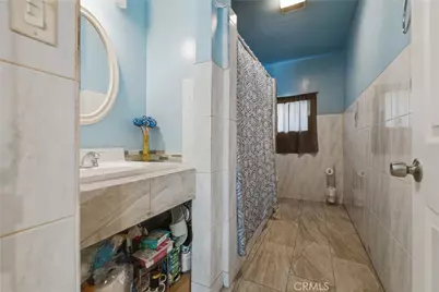 706 W 42nd, Los Angeles, CA 90037 - Photo 14