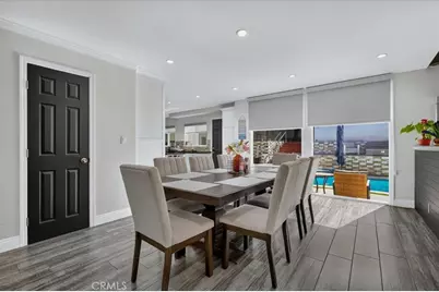 6754 S Garth, Los Angeles, CA 90056 - Photo 2
