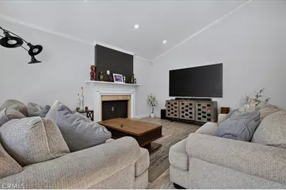 6754 S Garth, Los Angeles, CA 90056 - Photo 6