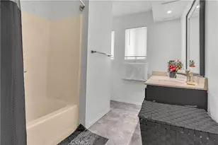17014 Montecito, Victorville, CA 92395 - Photo 14