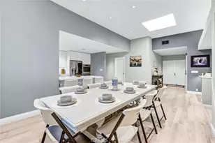 15012 Wyandotte, Los Angeles, CA 91405 - Photo 36