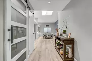 15012 Wyandotte, Los Angeles, CA 91405 - Photo 28