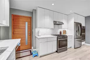 15012 Wyandotte, Los Angeles, CA 91405 - Photo 42