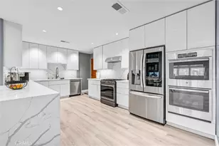 15012 Wyandotte, Los Angeles, CA 91405 - Photo 4