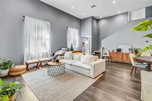 15012 Wyandotte, Los Angeles, CA 91405 - Photo 1