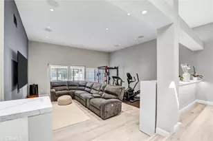 15012 Wyandotte, Los Angeles, CA 91405 - Photo 28