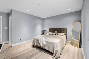 15012 Wyandotte, Los Angeles, CA 91405 - Photo 52
