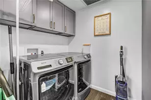 15012 Wyandotte, Los Angeles, CA 91405 - Photo 22