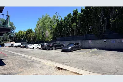 5460 White Oak No. D312, Los Angeles, CA 91316 - Photo 28