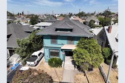 2107 Oak Street, Los Angeles, CA 90007 - Photo 1