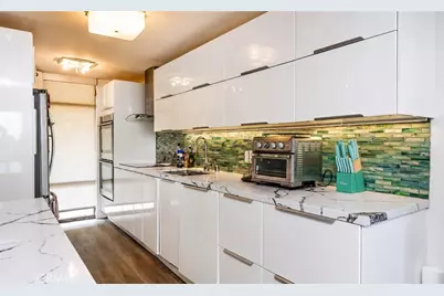 4265 Marina City Drive #811, Marina del Rey, CA 90292 - Photo 4